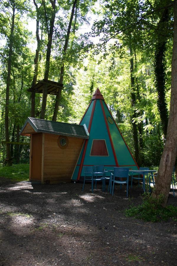 Les Bulles De La Maison Du Rocher Noisy-sur-Ecole Bagian luar foto
